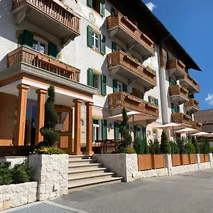 Serena Cortina Отель
