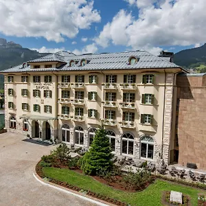 Grand Savoia Cortina D'ampezzo, A Radisson Collection Отель